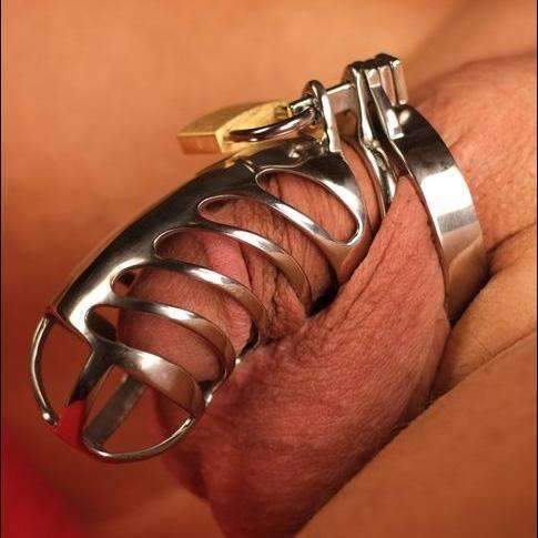 Adjustable chastity device for daily wear