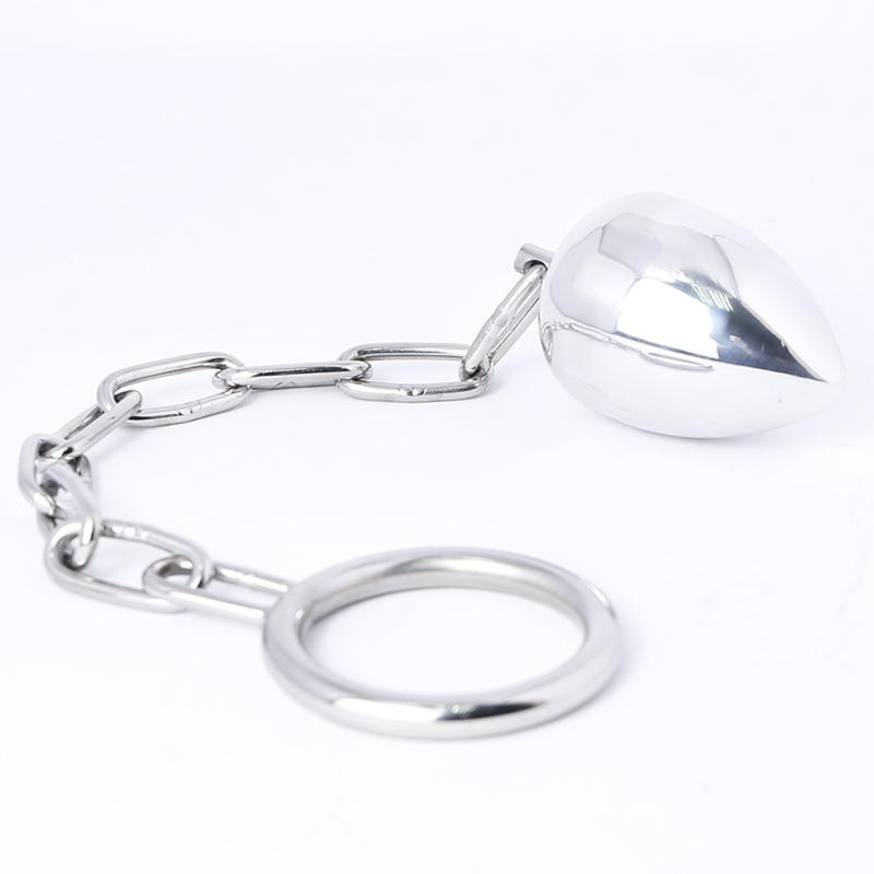 Butt plug with chain cockring