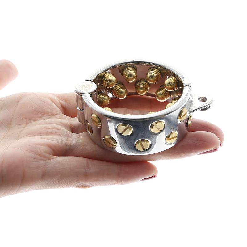 How to wear a 2-row golden teeth spiked chastity cage?