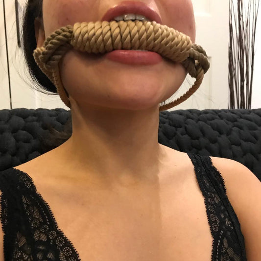 How do I use pre-tied ropes for Shibari play?