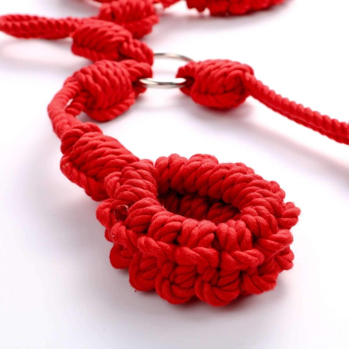 Is this rope restraint safe for long-term wear?