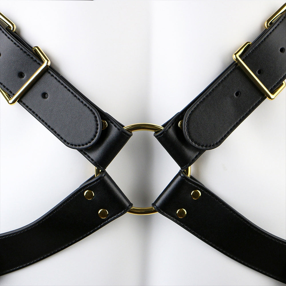 Is this bondage arm harness adjustable for different body sizes?