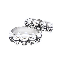Load image into Gallery viewer, &quot;Skull me up&quot; - Gothic Glans Ring
