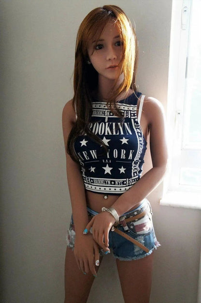 Akari love doll soft thighs and hips