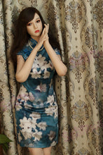 Load image into Gallery viewer, Lauren silicone doll vs TPE dolls
