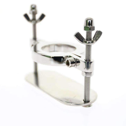 ball squeezing BDSM equipment