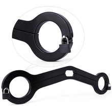 Load image into Gallery viewer, Powerful Scrotum Clamp restraint in action
