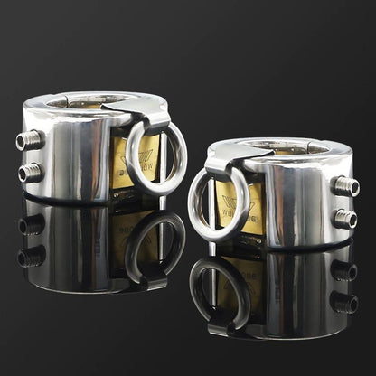 Pierced scrotum ring stretcher
