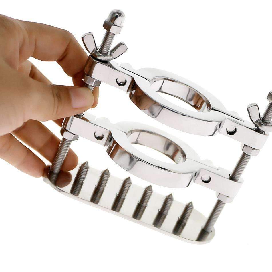 Spiked stainless steel ball crusher with double rings